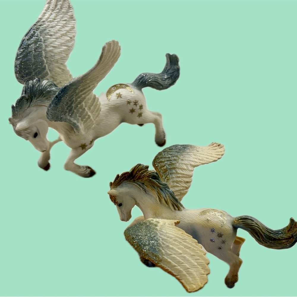 Rare pair of Schleich Bayala Pegasus Horses